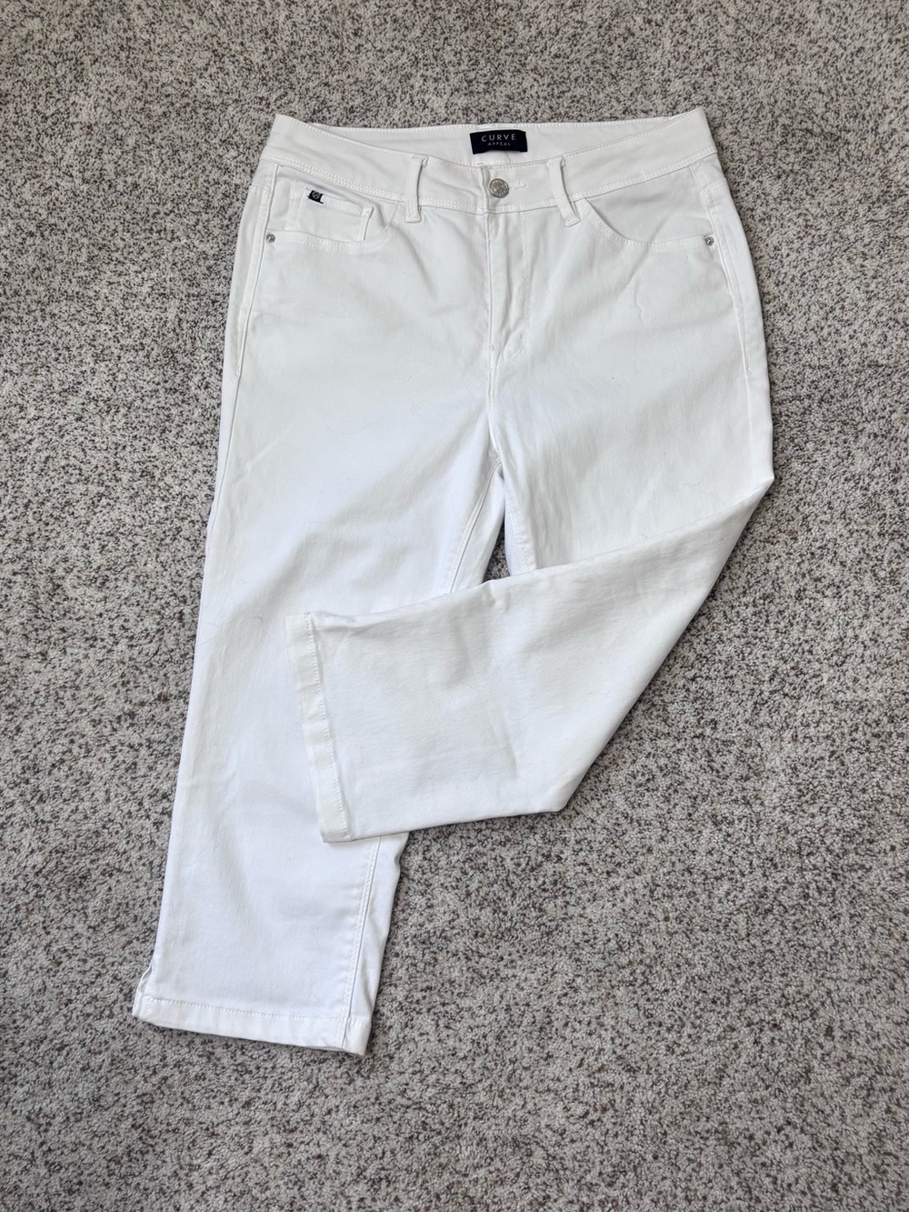 Curve Appeal Women’s White Capri Jeans
